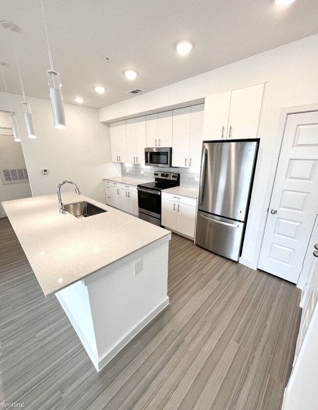 Building Photo - 2 br, 2 bath Condo - 18820 Hilltop Commerc...