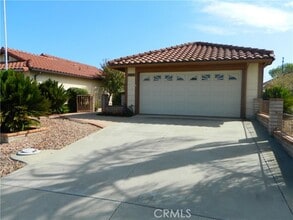 Building Photo - 26101 Bluebell St