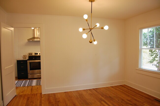 Foto del edificio - 917 Cherokee Ave