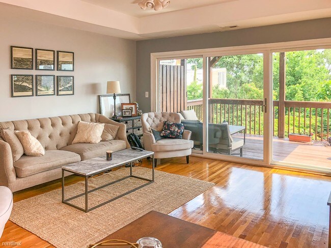 Foto del edificio - 2 br, 1 bath Condo - 955  Pavilion Street
