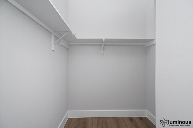 Foto del edificio - 6702 Metro Blvd