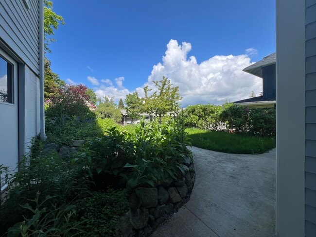 Building Photo - Charming 1 Bedroom, 1 Bath ADU – All Utili...
