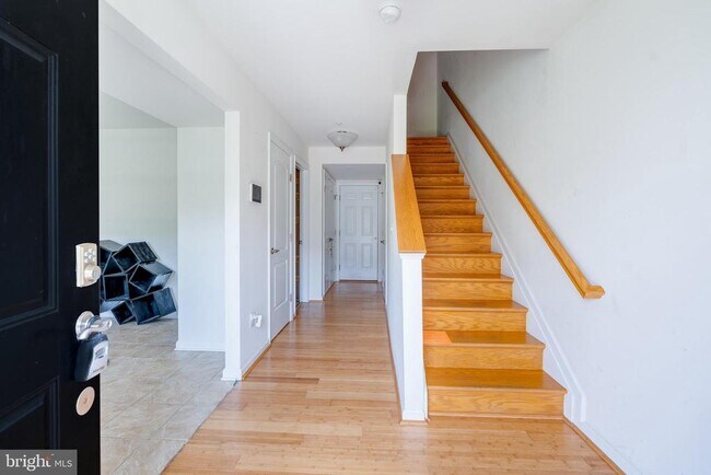 Foto del edificio - 211 Grist Mill Ln