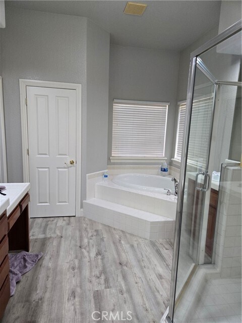 Building Photo - 6130 Gardenia Ct