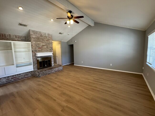 Foto del edificio - 7231 Daylight Ln