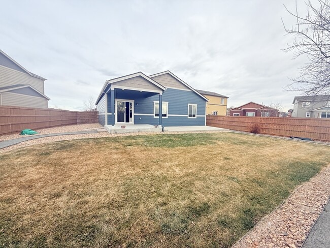 Building Photo - 257 Vela Pl