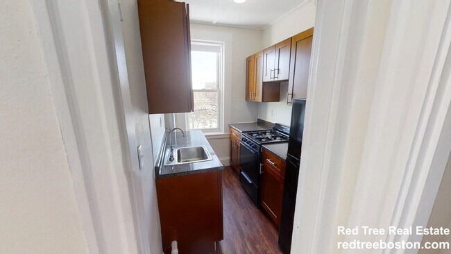 Building Photo - 1175 Boylston St