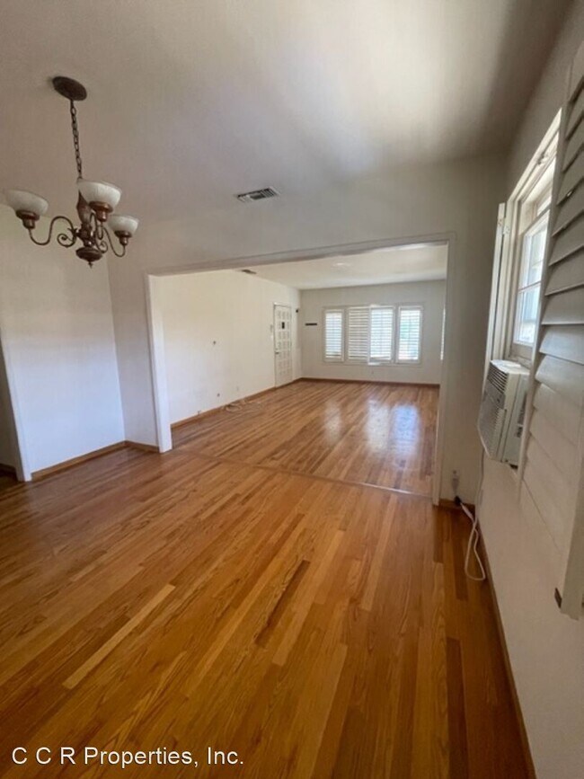 Foto del edificio - 3 br, 1 bath House - 7941 Westlawn Ave