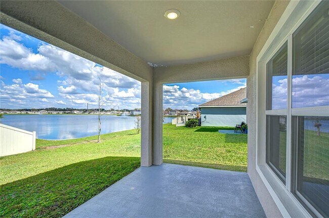 Building Photo - 38255 Sonnet Landing Ave