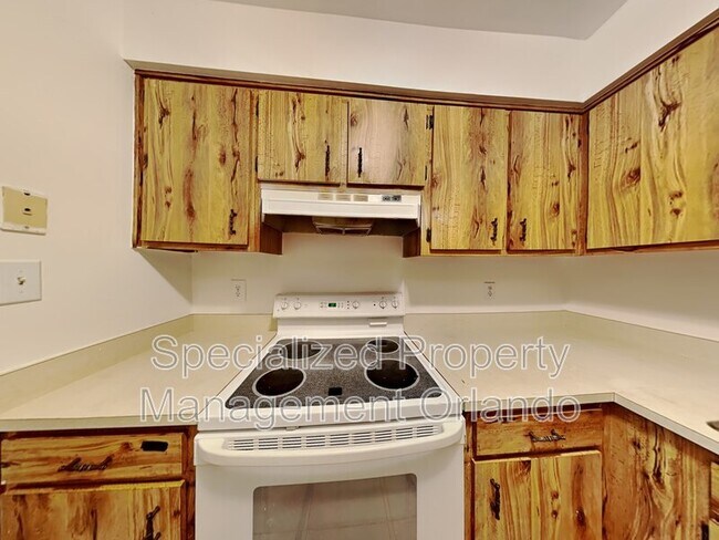 Foto del edificio - 2438 S Maple Ave
