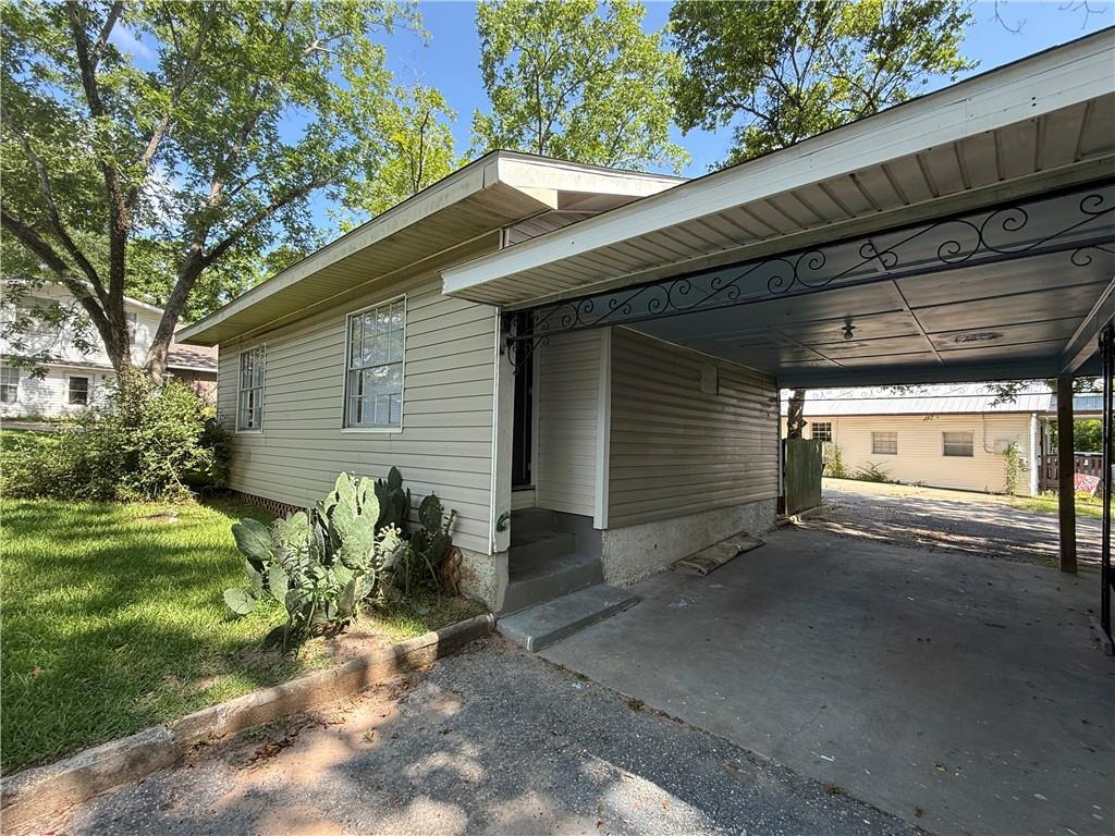 Primary Photo - 4910 Rainbow Cir