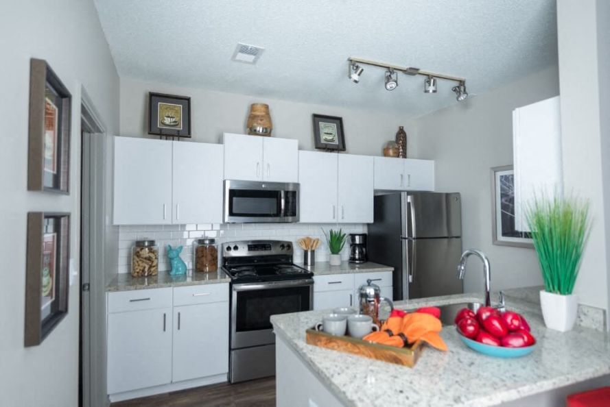 Foto principal - 6134 Spalding Forest Ct