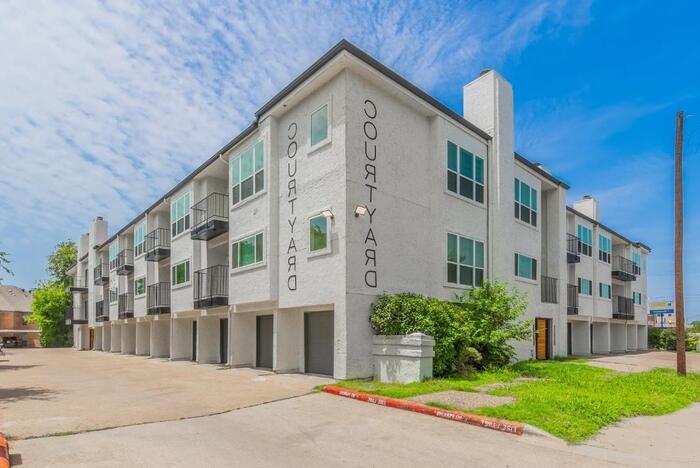 Foto principal - 6003 Ridgecrest Rd