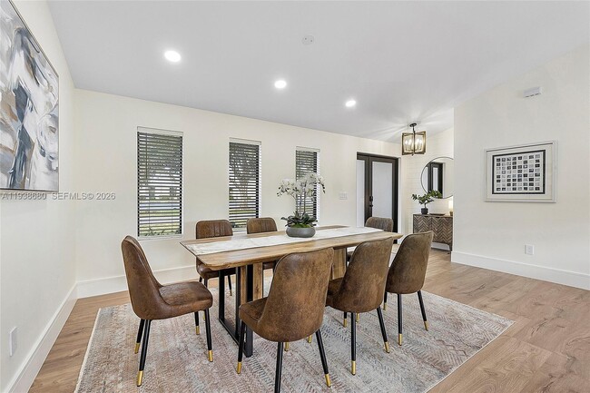 Building Photo - 3540 NE 28th Ave