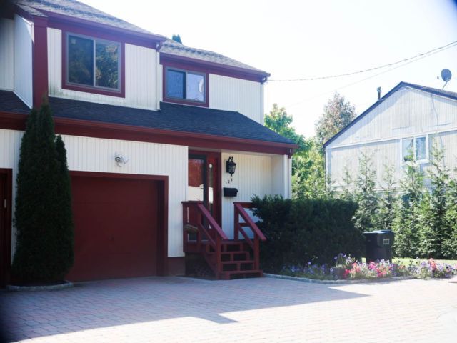 Primary Photo - 328 E Main St