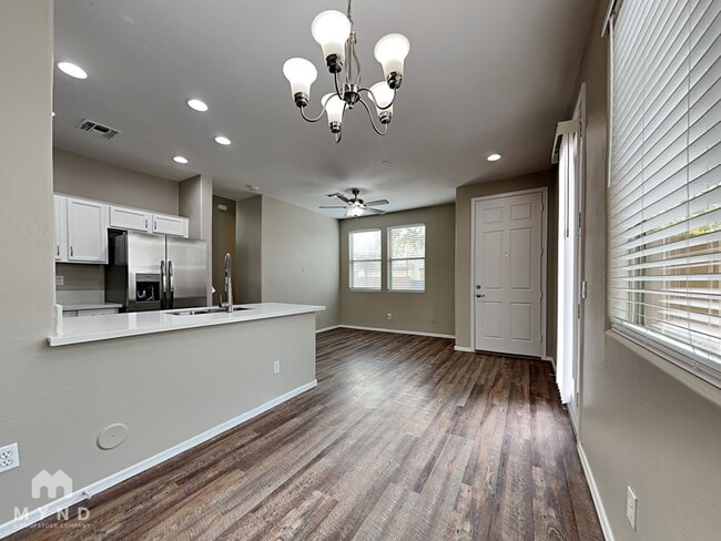 Building Photo - 451 S Hawes Rd