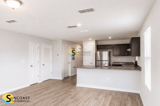 Building Photo - 6534 Sweetbay Ln