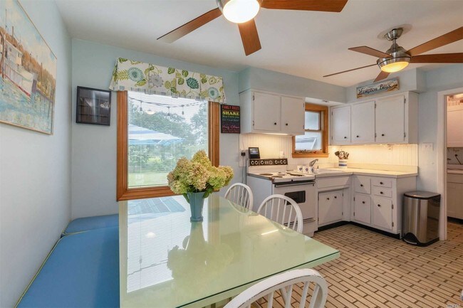 Foto del edificio - 17 Fairview Rd