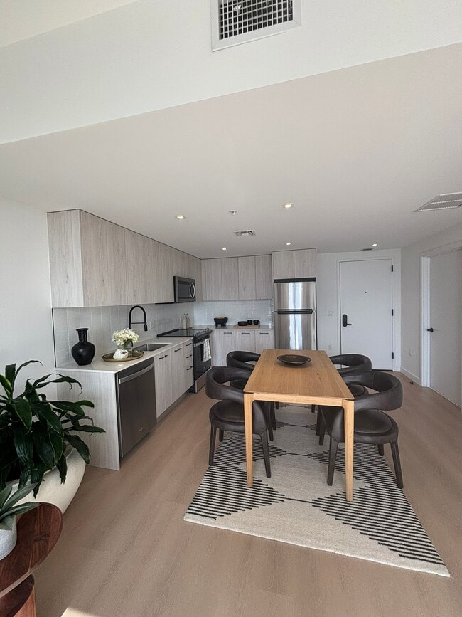 Building Photo - 60 NW 31st St