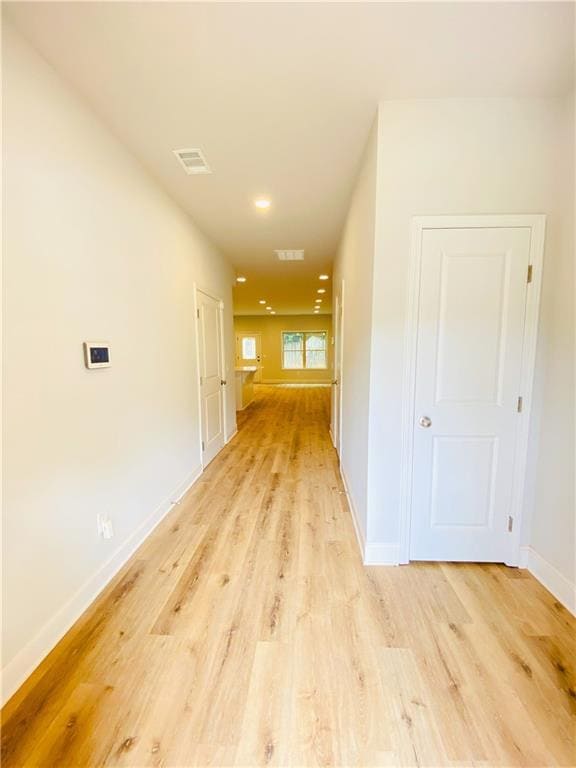 Foto del edificio - 1095 N Village Dr