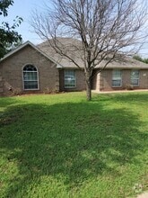 Building Photo - 107 Brianne Street