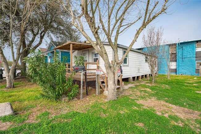 Building Photo - 1210 56th St