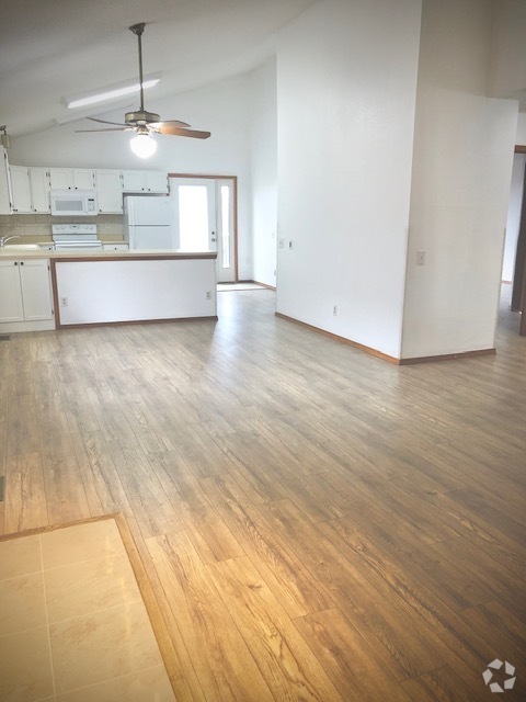 Building Photo - 8659 Chancellor Dr