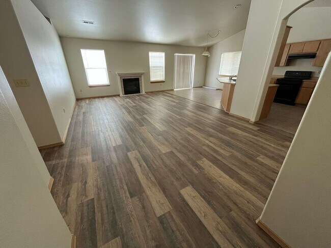 Foto del edificio - 1408 W Ridge Dr