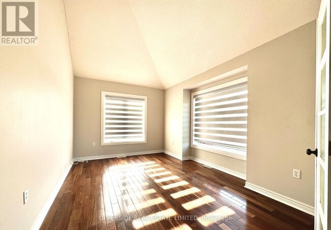 Building Photo - 46 Country Ln