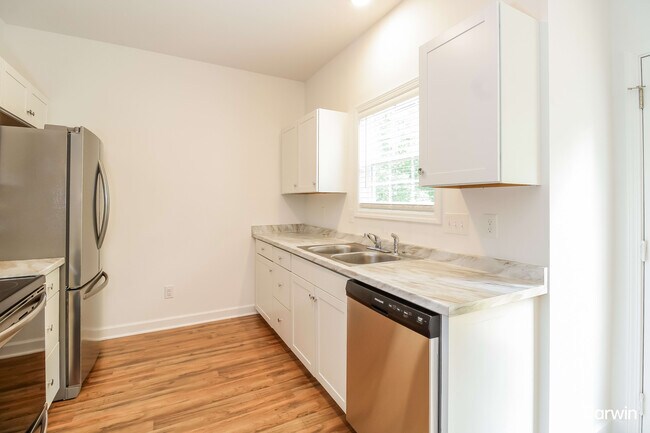 Building Photo - 1711 Kay Street, Greensboro, NC 27405