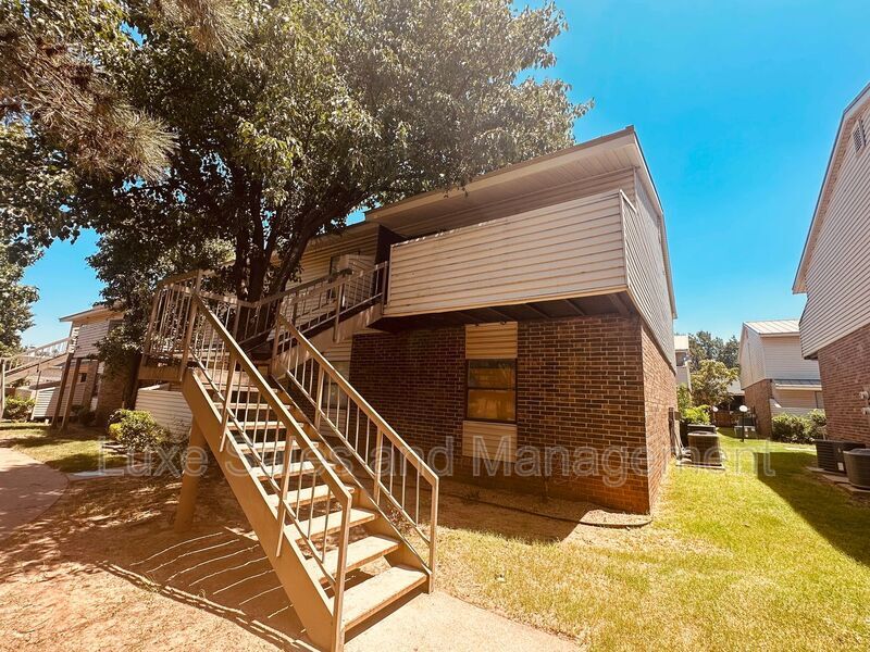 Foto principal - 4110 N Drexel Blvd