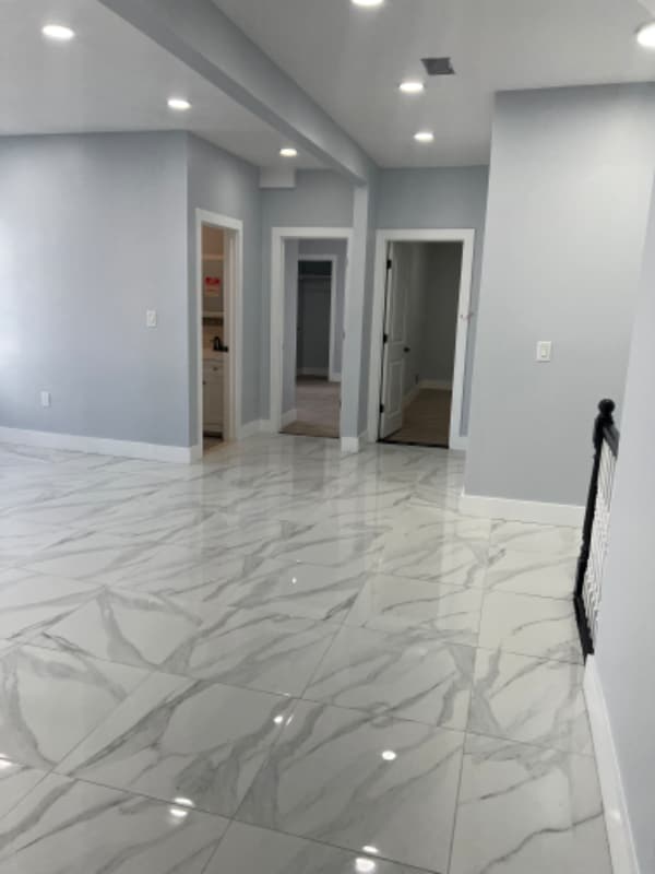 Building Photo - 121 Stone St