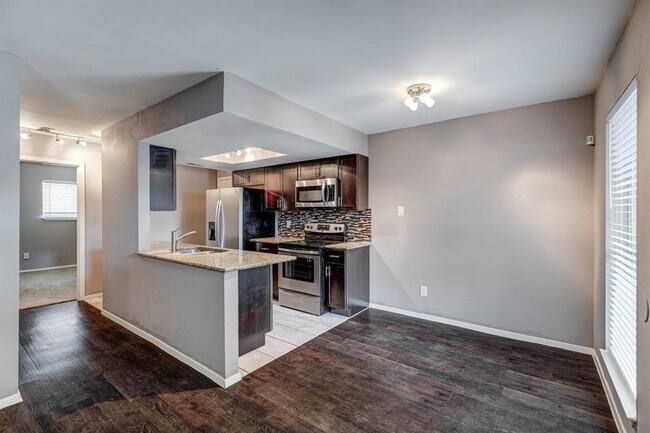 Building Photo - 5404 Atascosa Dr