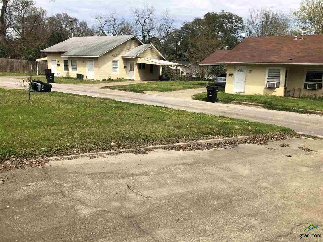 Foto principal - 1010 James Ct