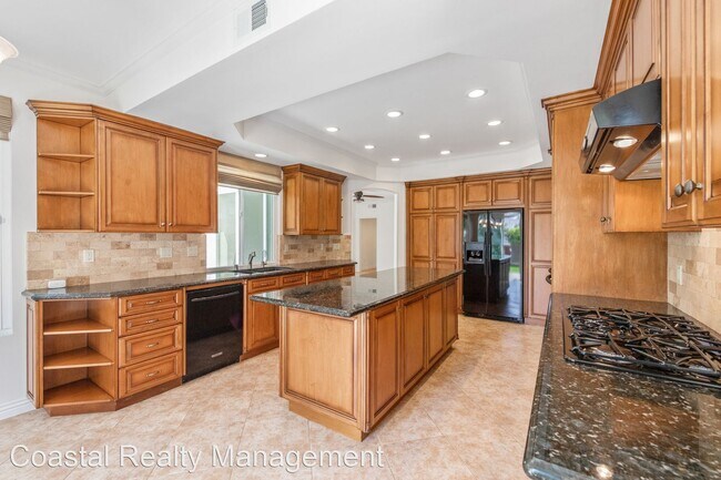 Building Photo - 5 br, 3 bath House - 6086 Eaglecrest Drive