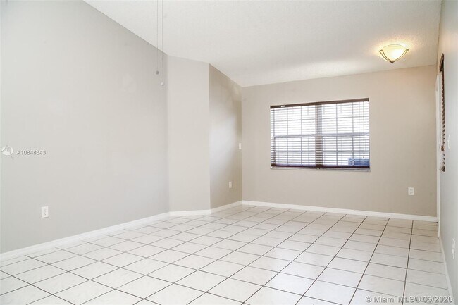 Building Photo - 17841 SW 144th Ave