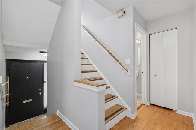 Foto del edificio - 1614 Main St