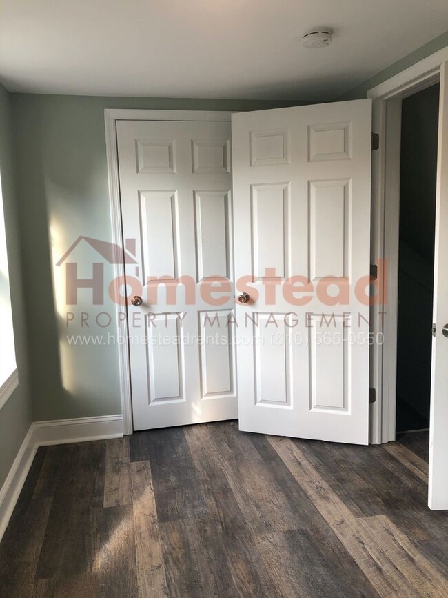 Building Photo - MARCUS HOOK 3 BEDROOM
