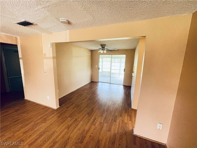 Building Photo - 10650 Jacatree Ct