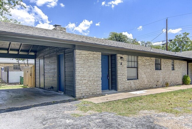Building Photo - 5703 Gloucester Ln