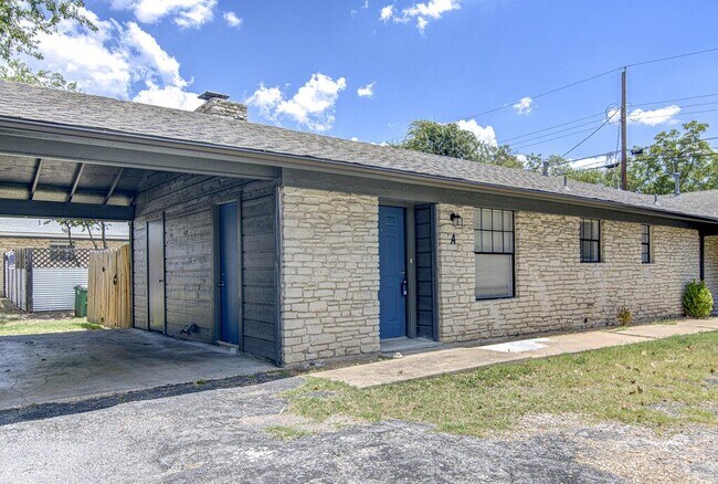 Foto del edificio - 5703 Gloucester Ln