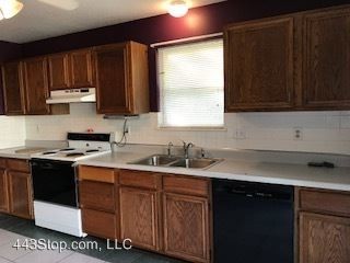 Building Photo - 1509 Garden Dr