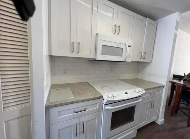 Building Photo - 4739 Chancellor Dr