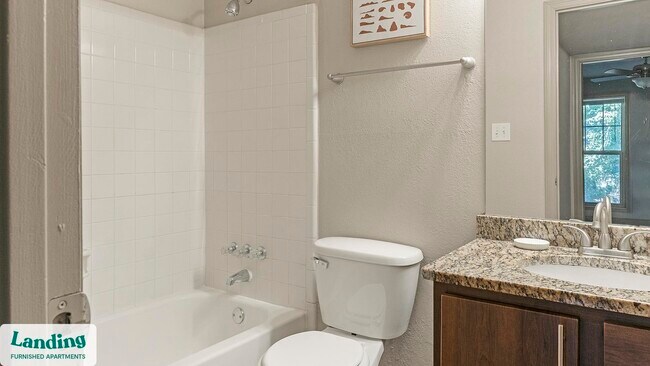 Foto del edificio - 100 Calibre Creek Pkwy