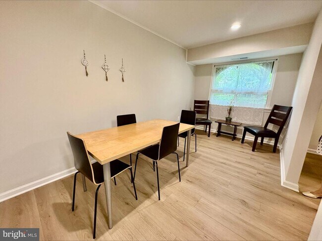 Foto del edificio - 9 Silverwood Cir