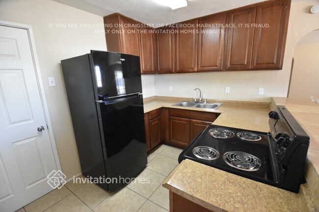 Foto del edificio - 3026 W Lawrence Ln