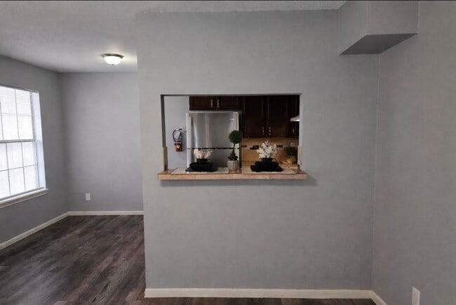 Building Photo - 3019 Corpus Christi St