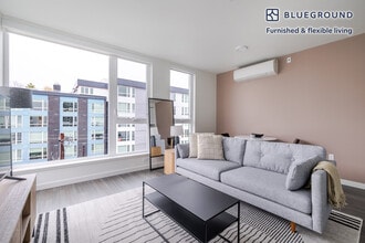 Building Photo - 1000 E Yesler Wy