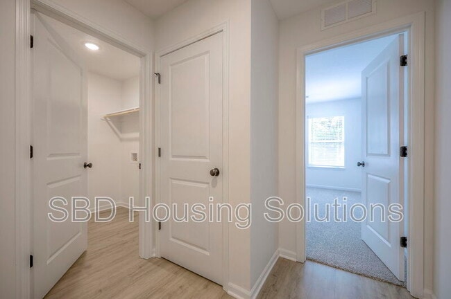 Building Photo - 9031 E 85th Pl