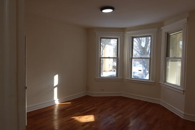 Building Photo - 26 Linden Ave